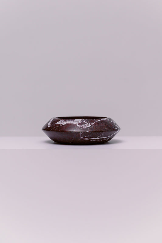 Stunning, aesthetic, timeless are words that can be used to describe this elegant and modern marble Eclipse bowl.