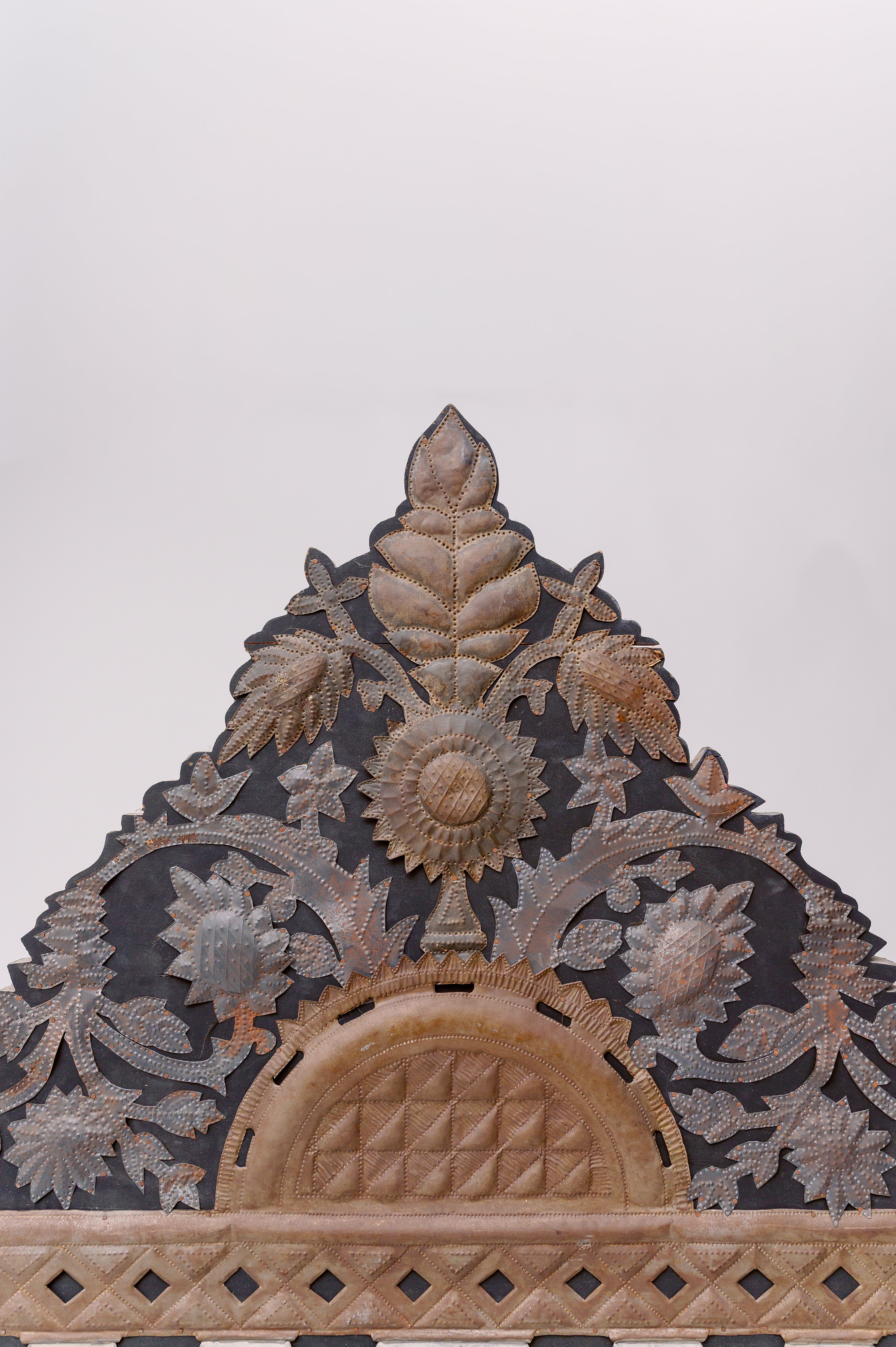 La  Vid  Antigua  Wall  Mirror