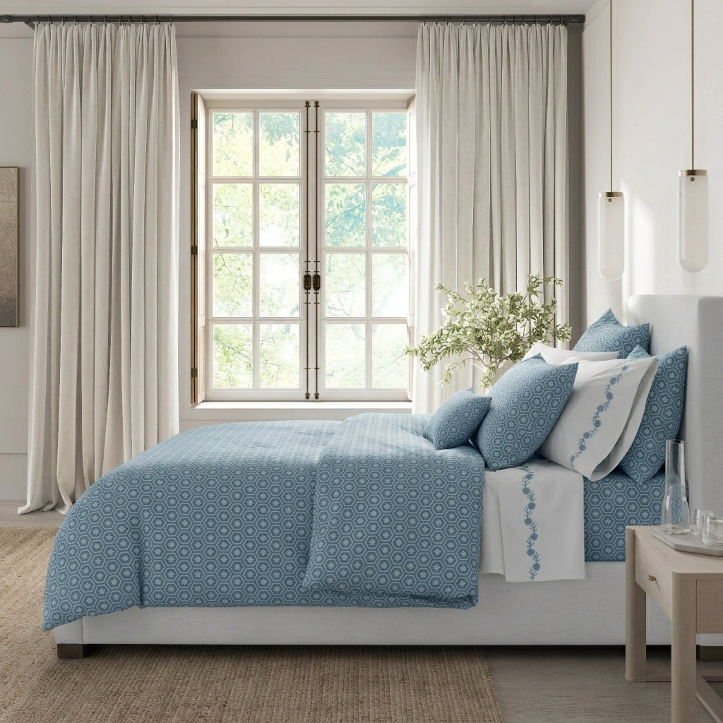 Matouk Schumacher Levi Duvet