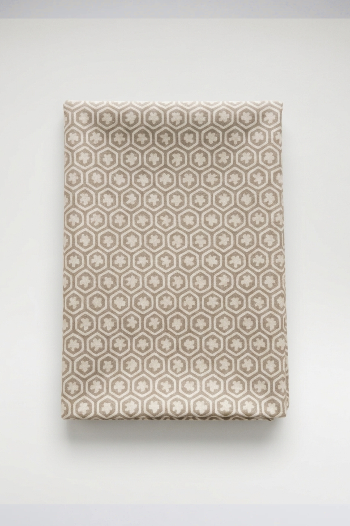 Matouk Schumacher Levi Duvet