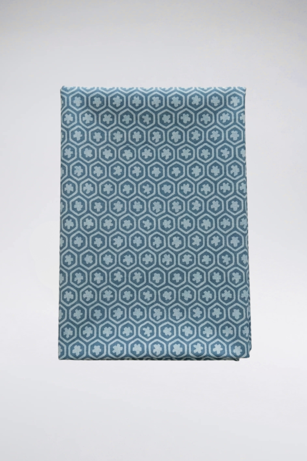Matouk Schumacher Levi Bedding