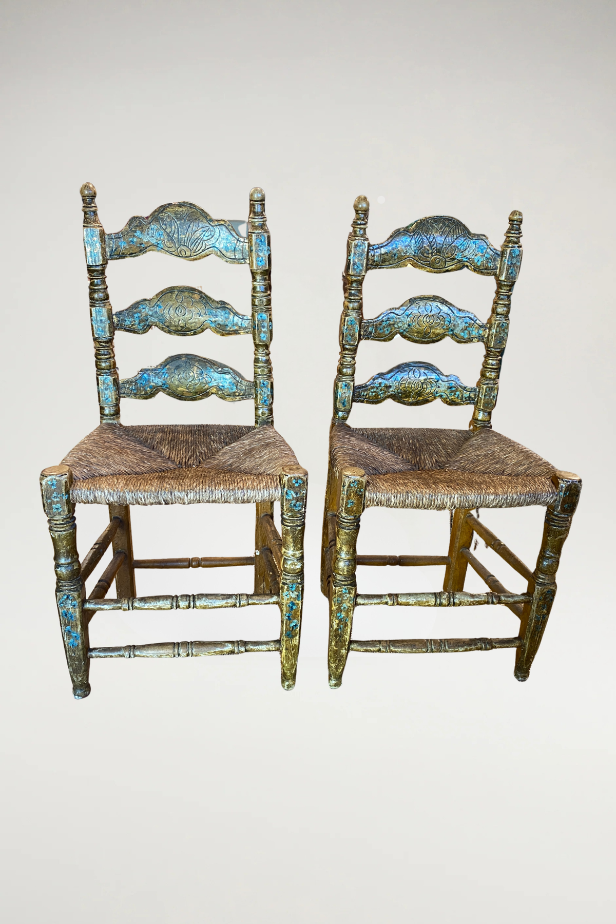The Rustic Royal Chair